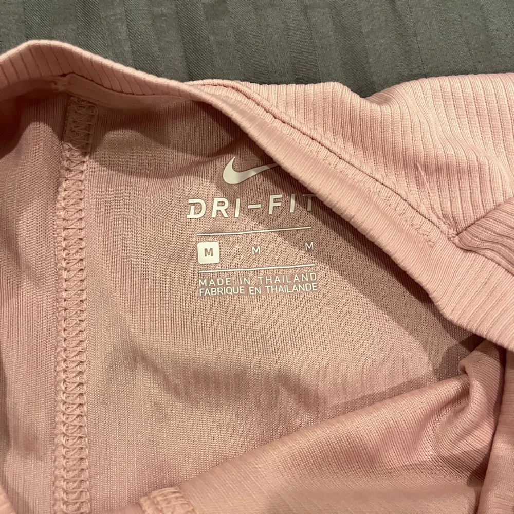 Nike Tank - Picture 2 of 3